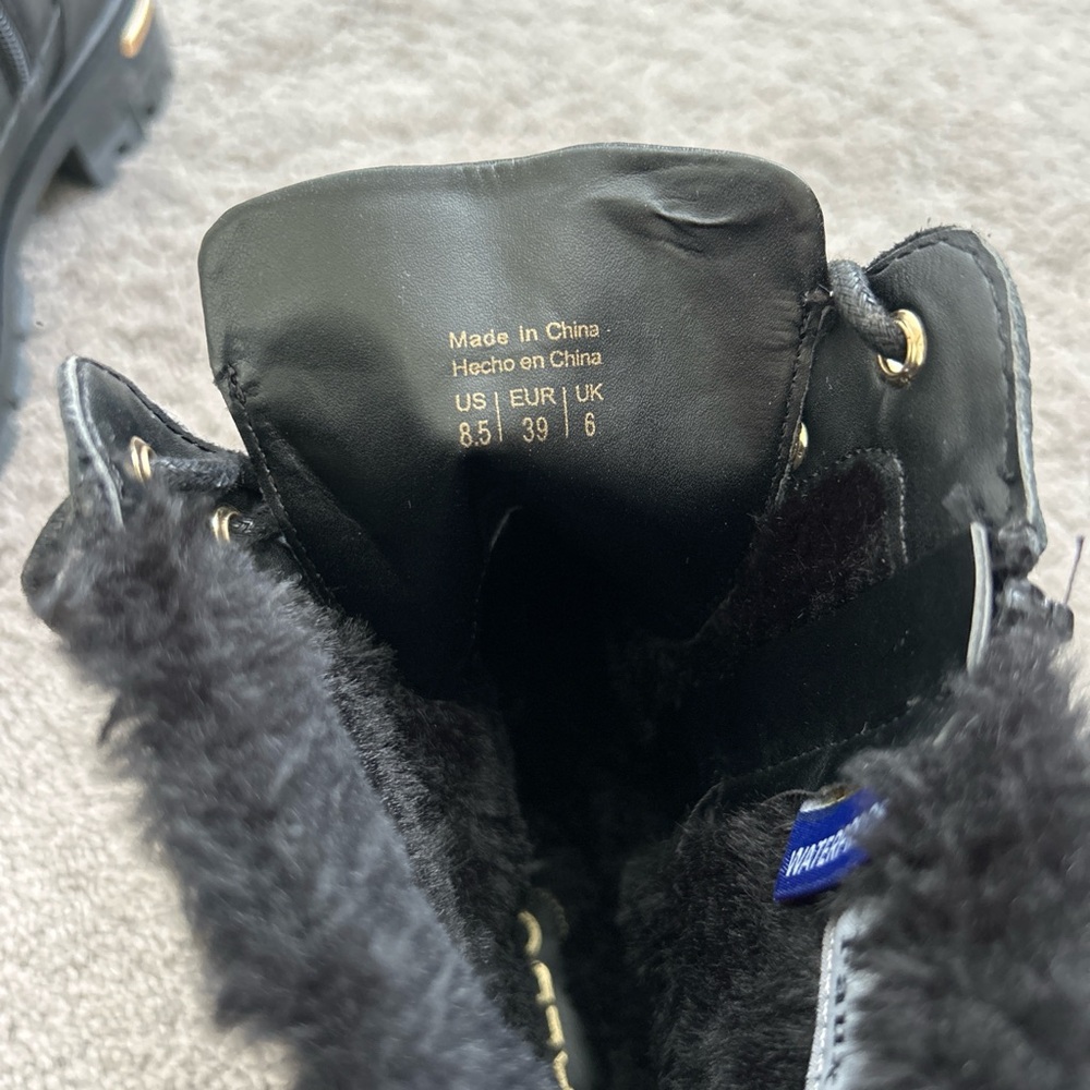 Black Fur-Lined Women's Boots Aldo - Picture 6 of 6